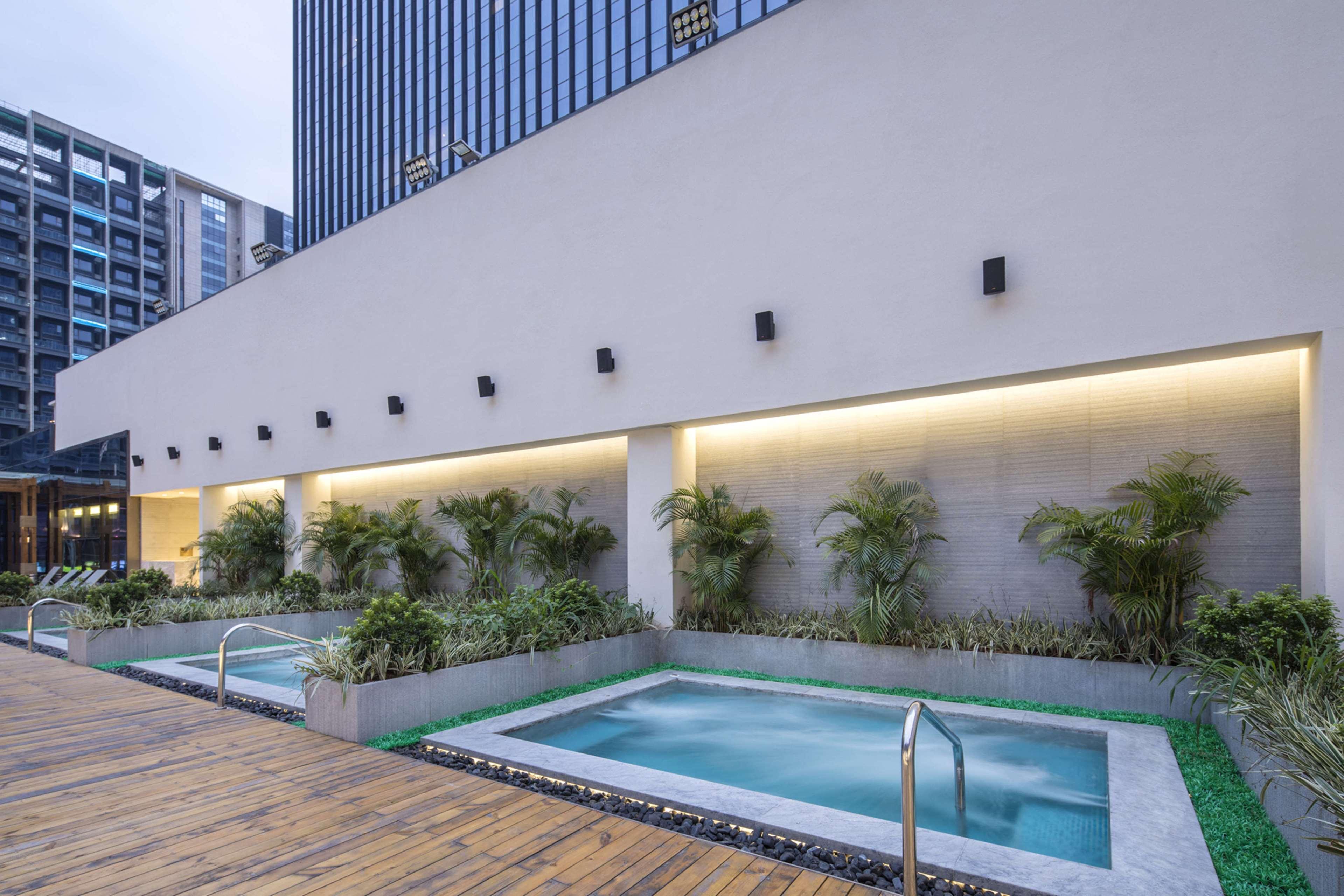 Doubletree By Hilton Hotel Shenzhen Longhua, Near Huawei, Foxcnn, Shenzhen North Railway, Uniwalk & Uniworld Shopping Mall, Sam'S Club Εξωτερικό φωτογραφία
