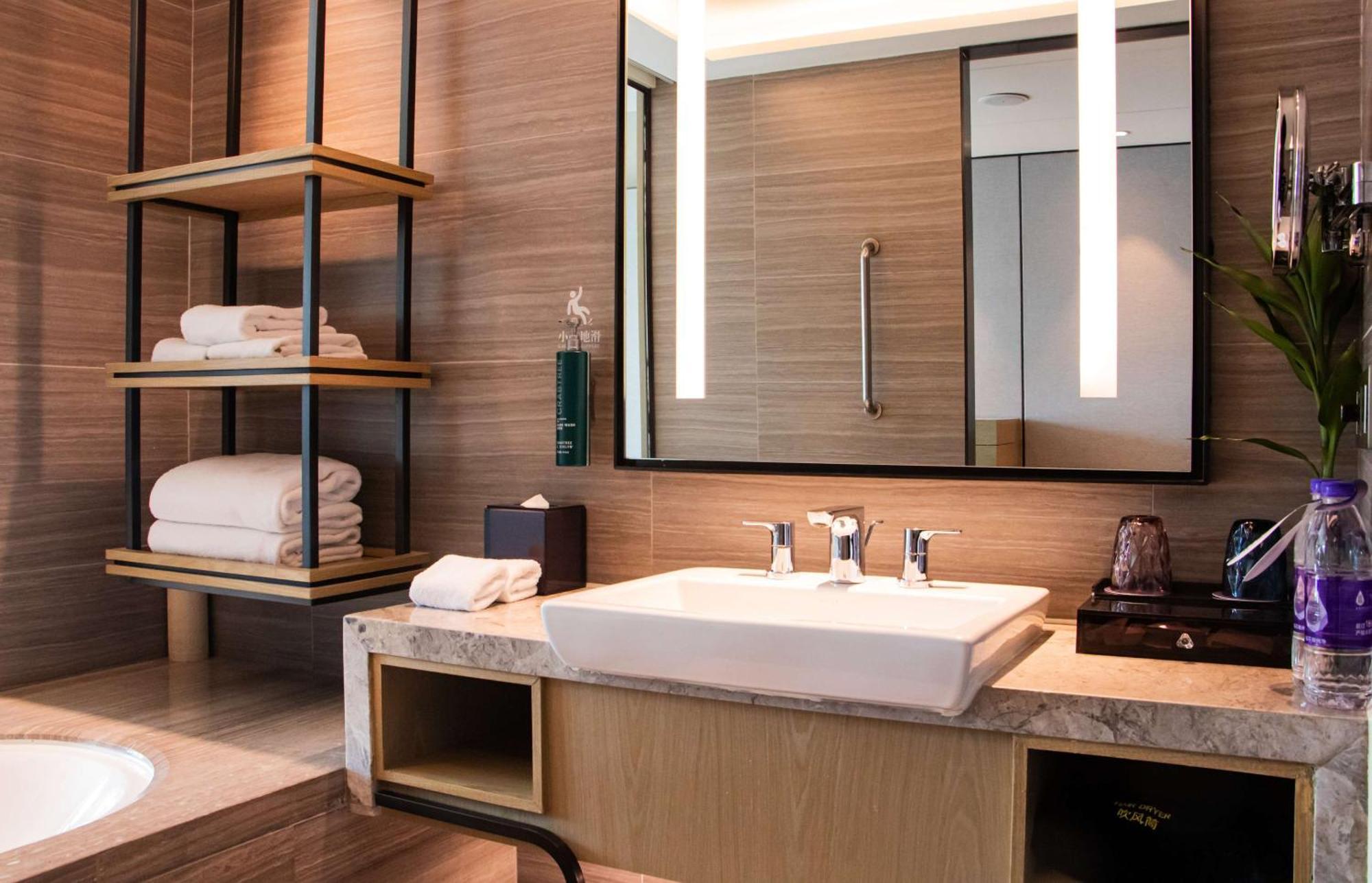Doubletree By Hilton Hotel Shenzhen Longhua, Near Huawei, Foxcnn, Shenzhen North Railway, Uniwalk & Uniworld Shopping Mall, Sam'S Club Εξωτερικό φωτογραφία