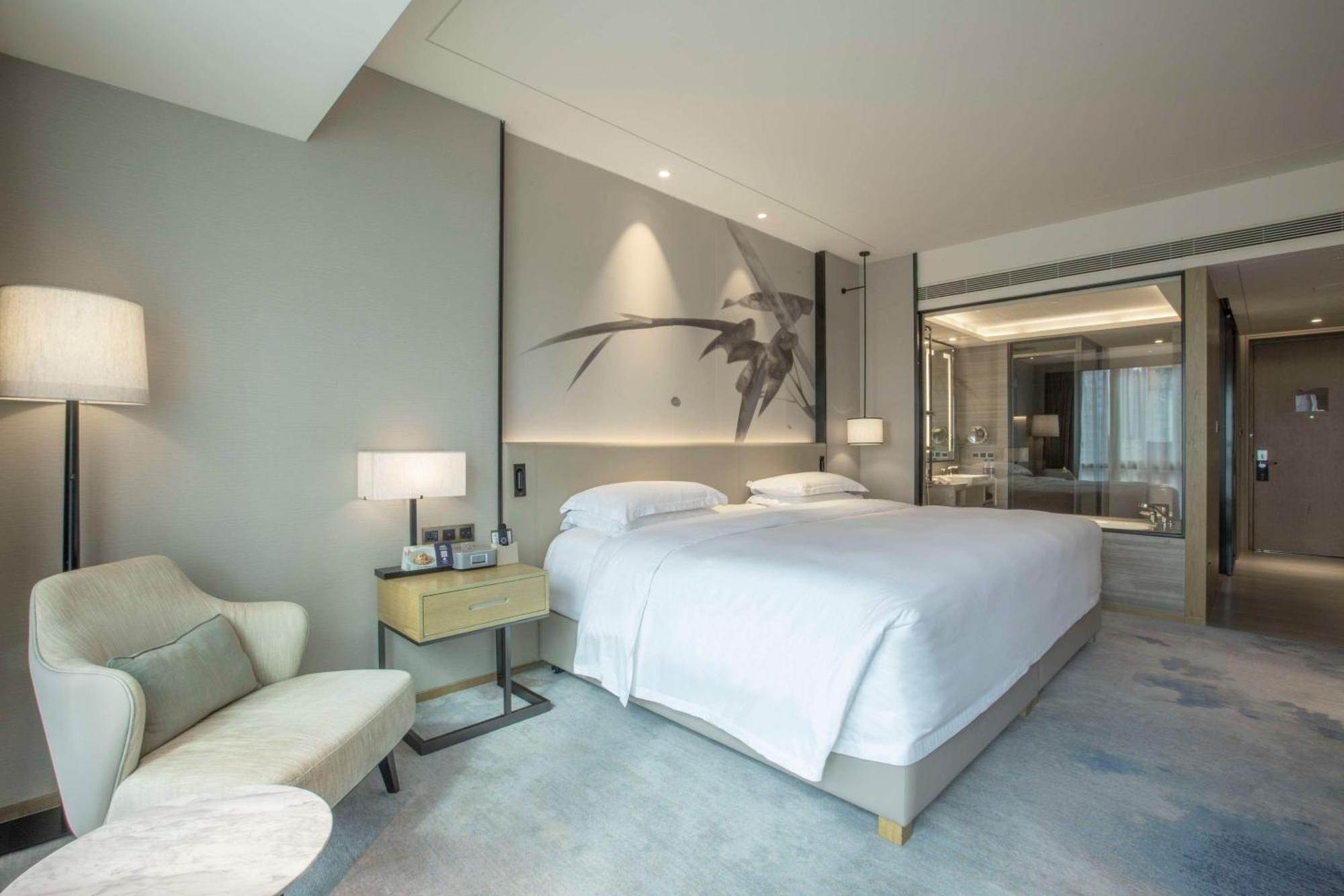 Doubletree By Hilton Hotel Shenzhen Longhua, Near Huawei, Foxcnn, Shenzhen North Railway, Uniwalk & Uniworld Shopping Mall, Sam'S Club Εξωτερικό φωτογραφία